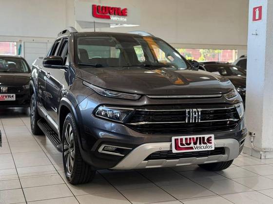 FIAT TORO 2.0 16V TURBO DIESEL VOLCANO 4WD AT9 FIAT TORO 2.0 16V TURBO DIESEL VOLCANO 4WD AT9